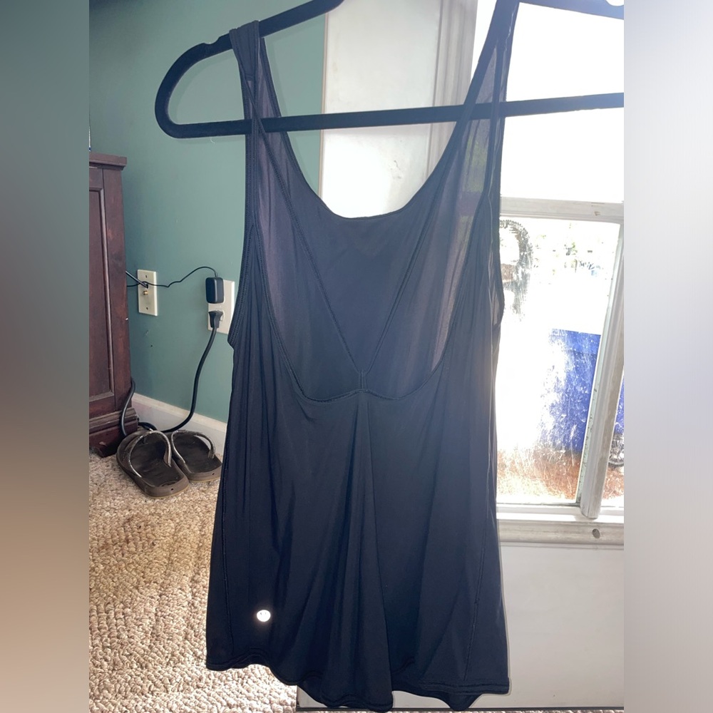 Lululemon tank